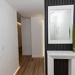 Lujo En El Centro, Varillas-resogar *