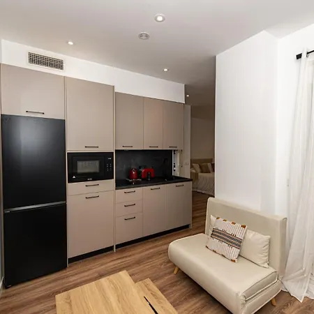 Lujo En El Centro, Varillas-resogar *